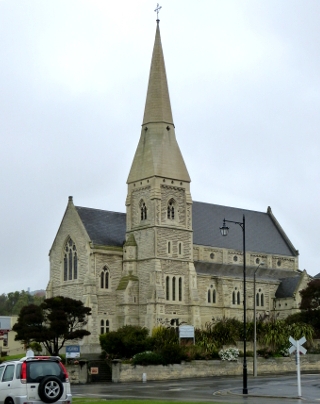 屋根が美しいセント・ルーク英国国教会
